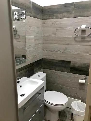 Hotel Pension Cassandra Buzanada